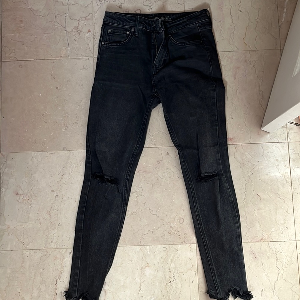 Black ripped skinny Jeans